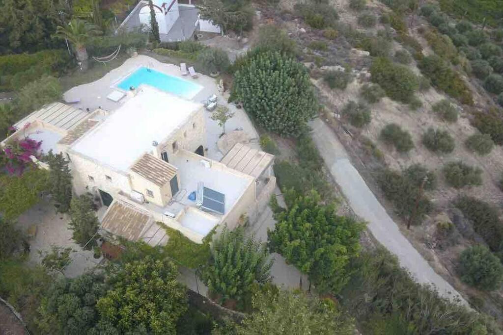 Olive House Traditional Villa With Pool Sitía Extérieur photo